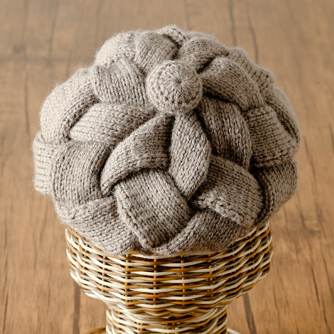 オーダー受付中】ボンボン付きニット帽